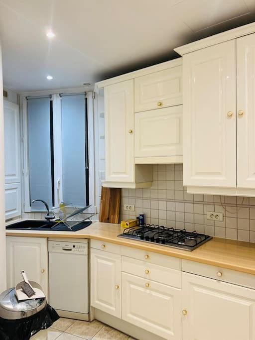 Au Pied De La Tour Eiffel Appartement *